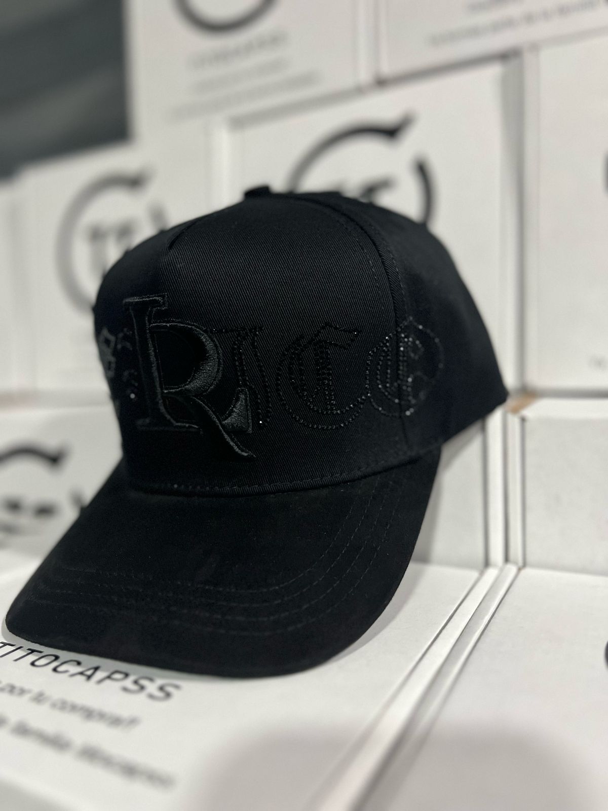 Gorra Luis R