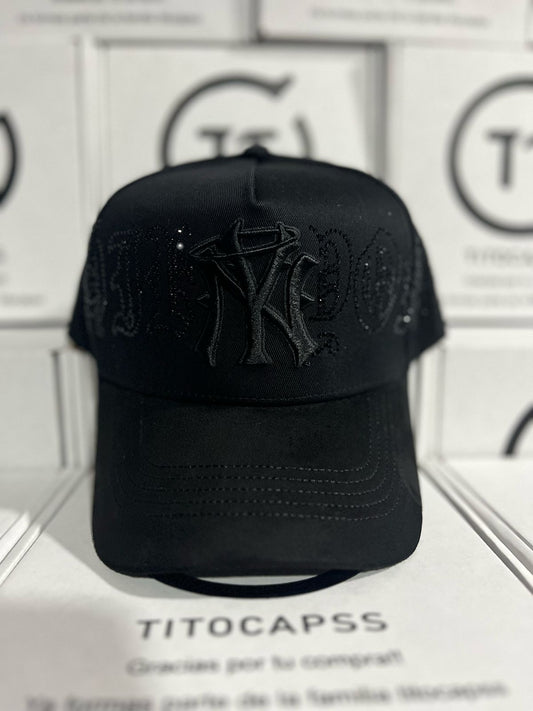 31 HATS CRYSTAL TOTAL BLACK